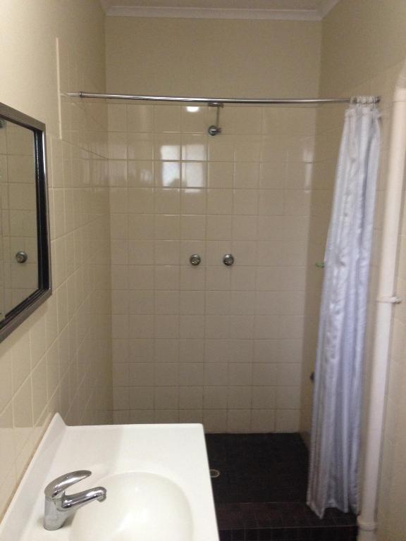 Hiway Inn Motel Darwin Room photo